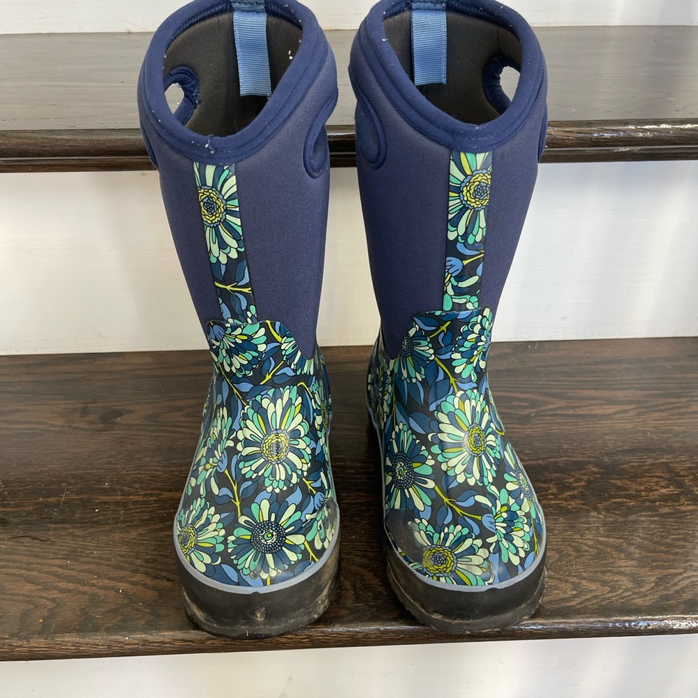 Bogs Kids Classic Mumsie Insulated waterproof boots size 13 kids
